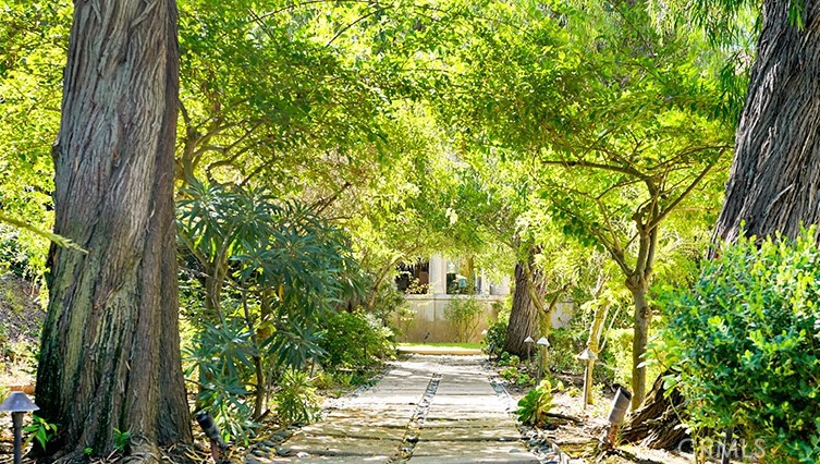 26 RITZ COVE