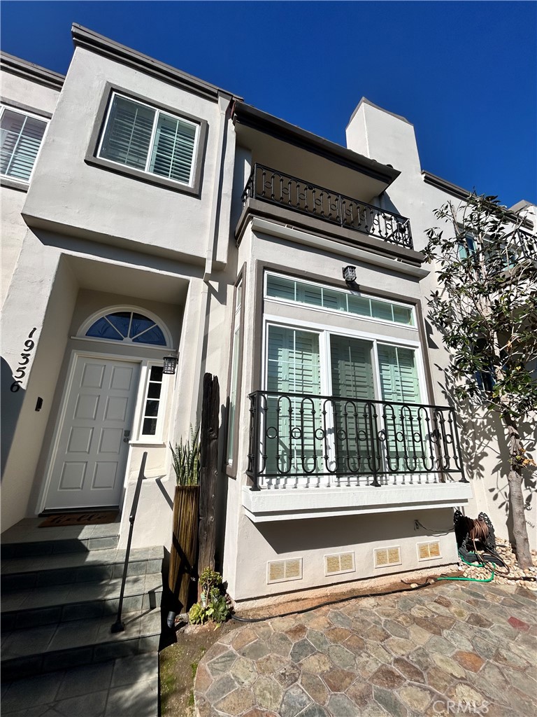 19356 Maidstone Lane