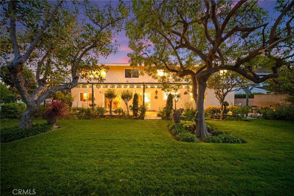 18471 Hillcrest