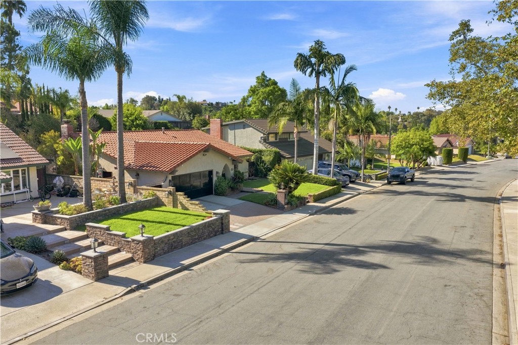 24112 Valyermo