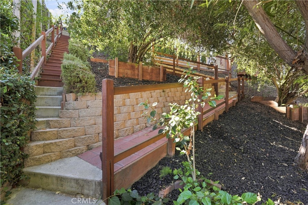 24112 Valyermo