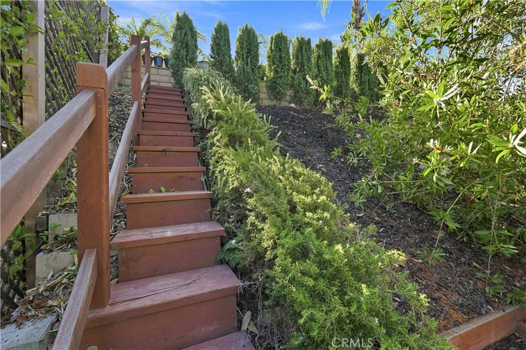24112 Valyermo