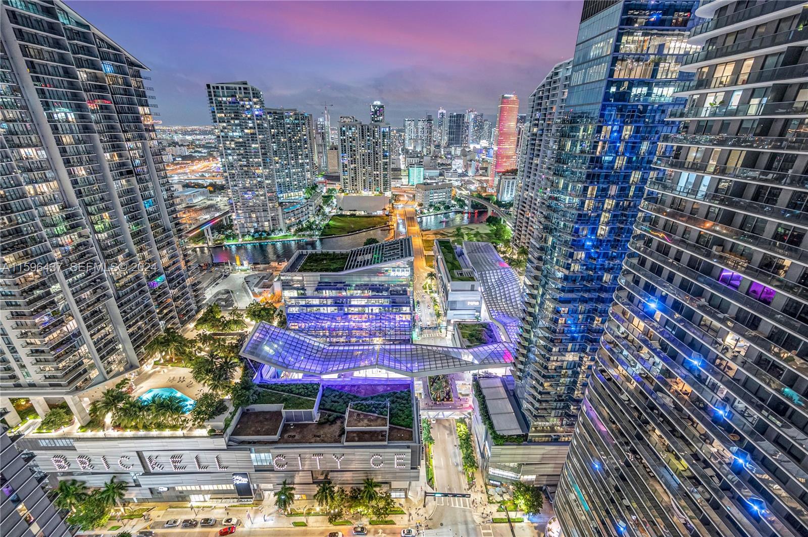 45 SW 9th Street 3901