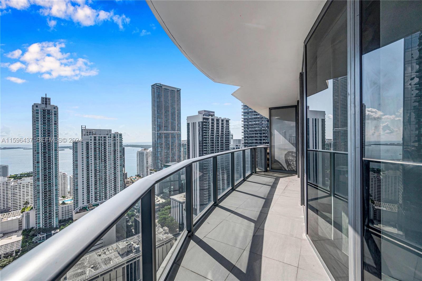 45 SW 9th Street 3901