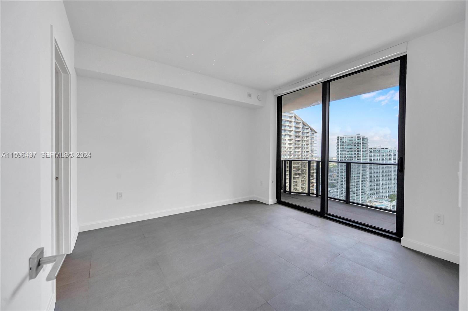 45 SW 9th Street 3901