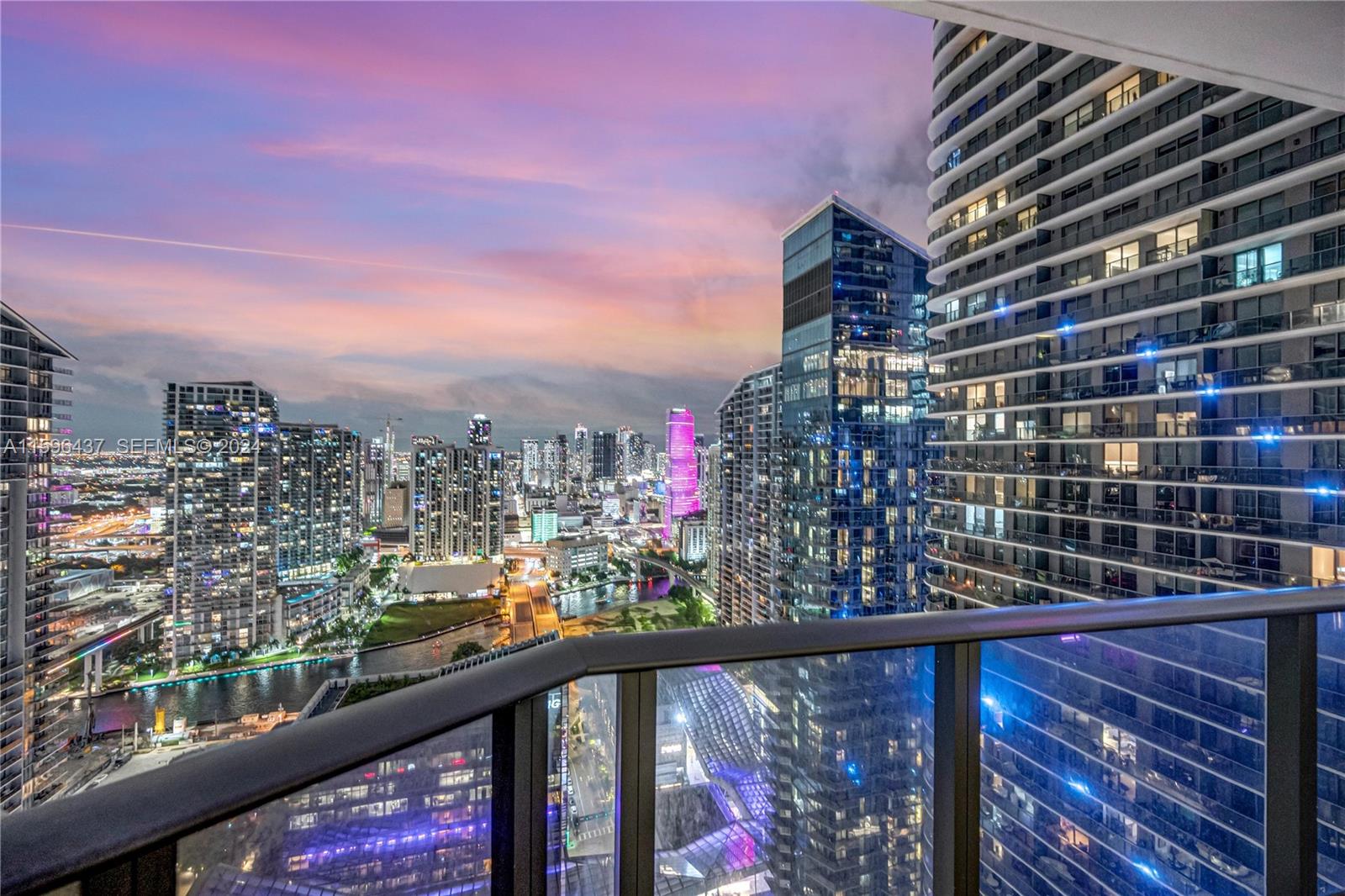 45 SW 9th Street 3901