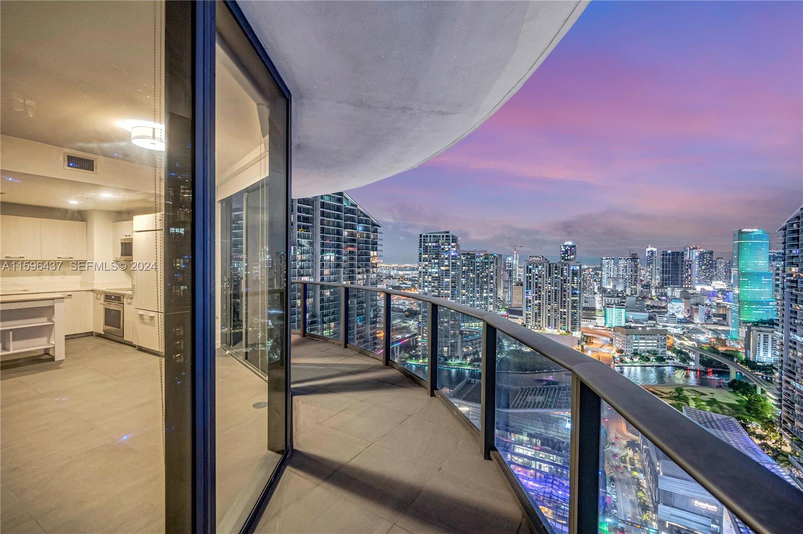 45 SW 9th Street 3901