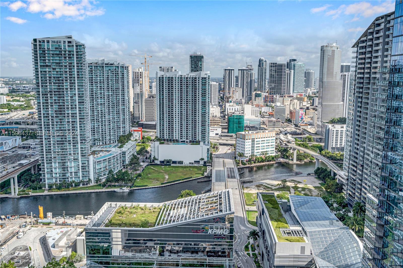 45 SW 9th Street 3901