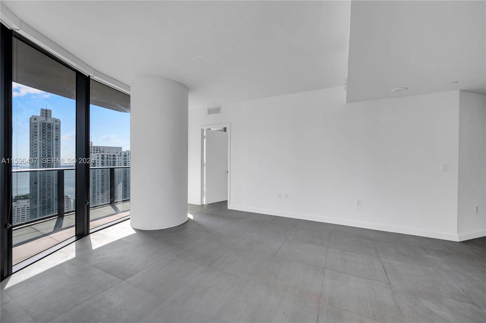 45 SW 9th Street 3901
