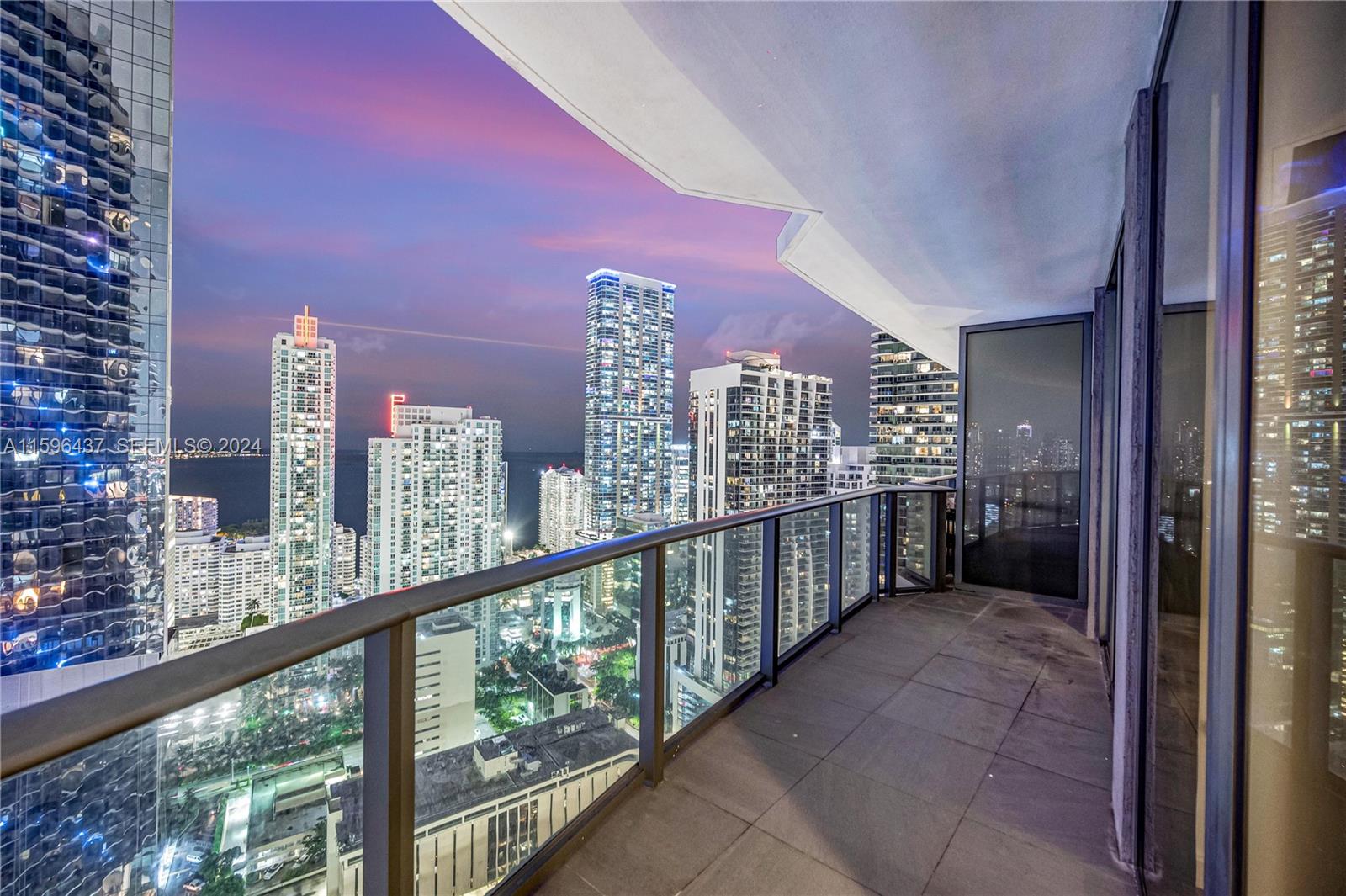 45 SW 9th Street 3901