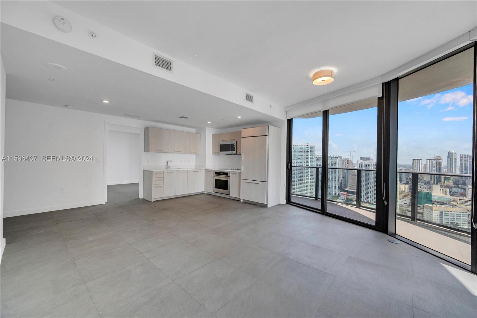 45 SW 9th Street 3901