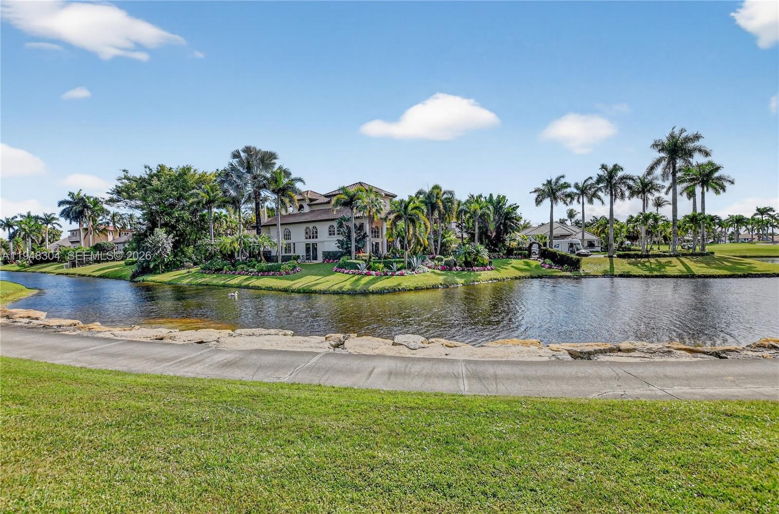 6860 Queenferry Circle