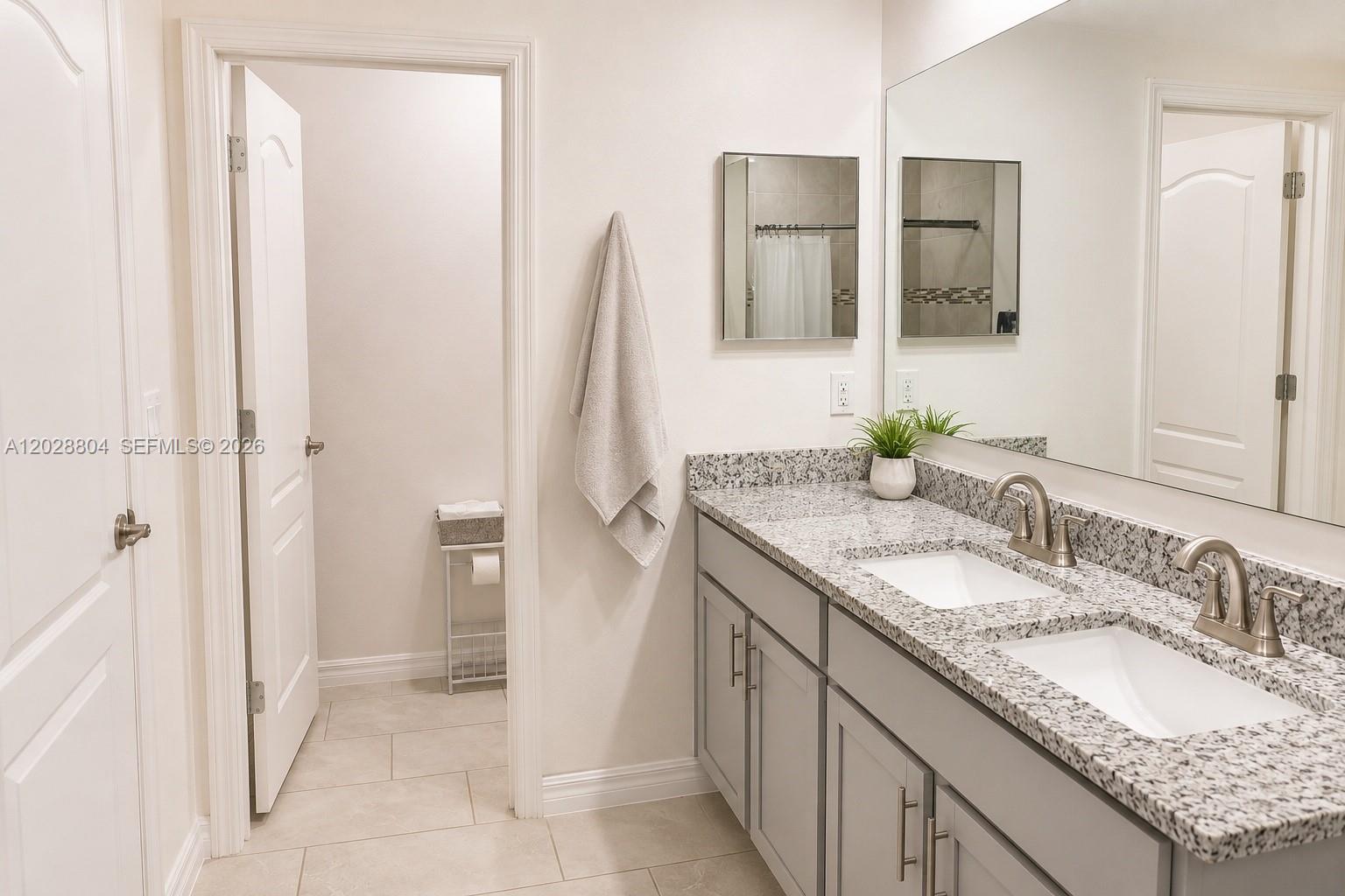 1025 SW Sarto Ln, Port St. Lucie