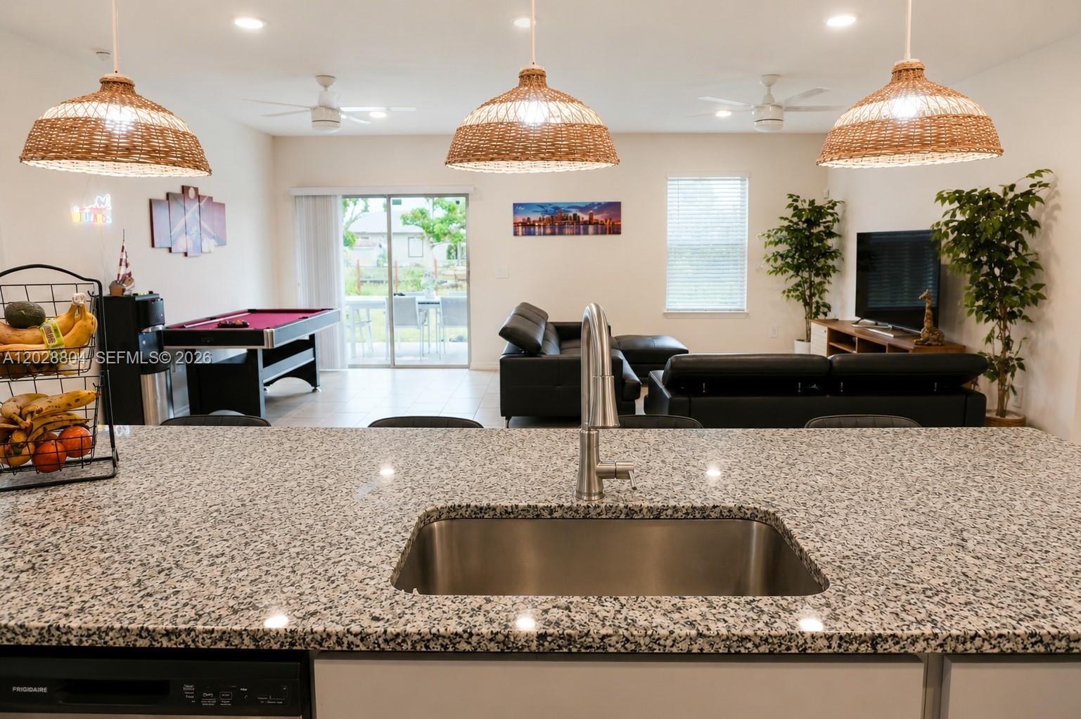 1025 SW Sarto Ln, Port St. Lucie