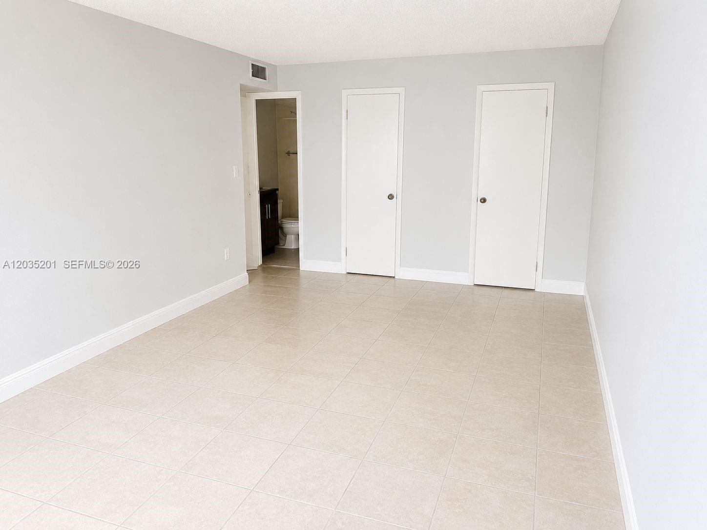 484 NW 165th St Rd # 109 Unit: A-109
