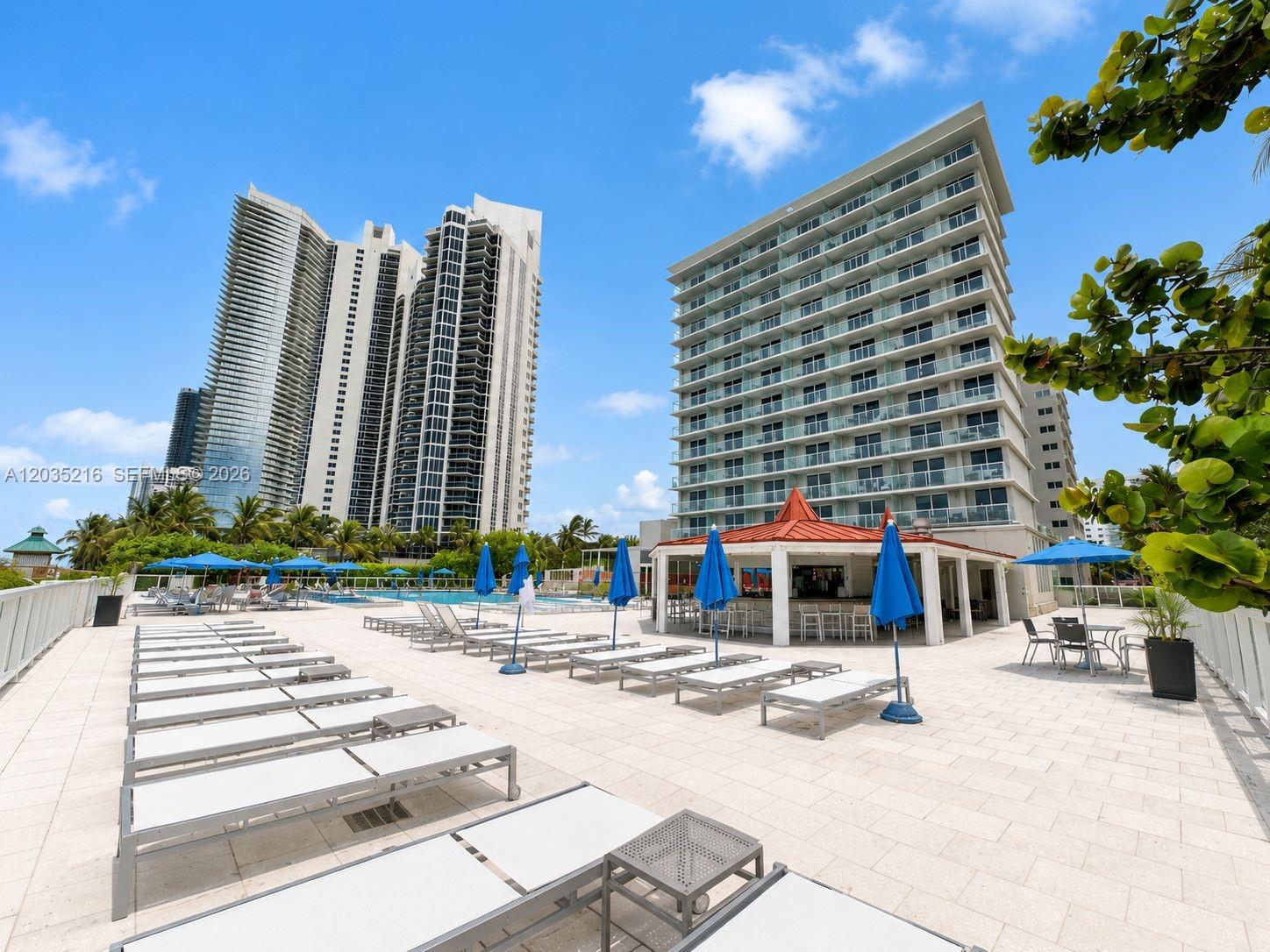 19201 Collins Ave # 527