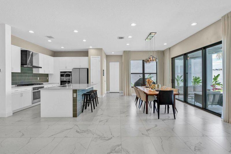 8239 Oceanus Drive