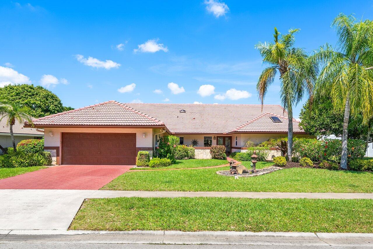 10215 Boca Woods Lane
