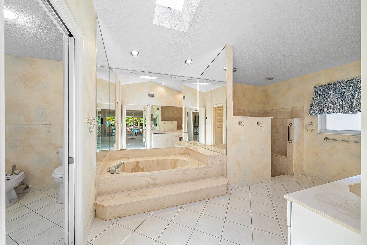 10215 Boca Woods Lane