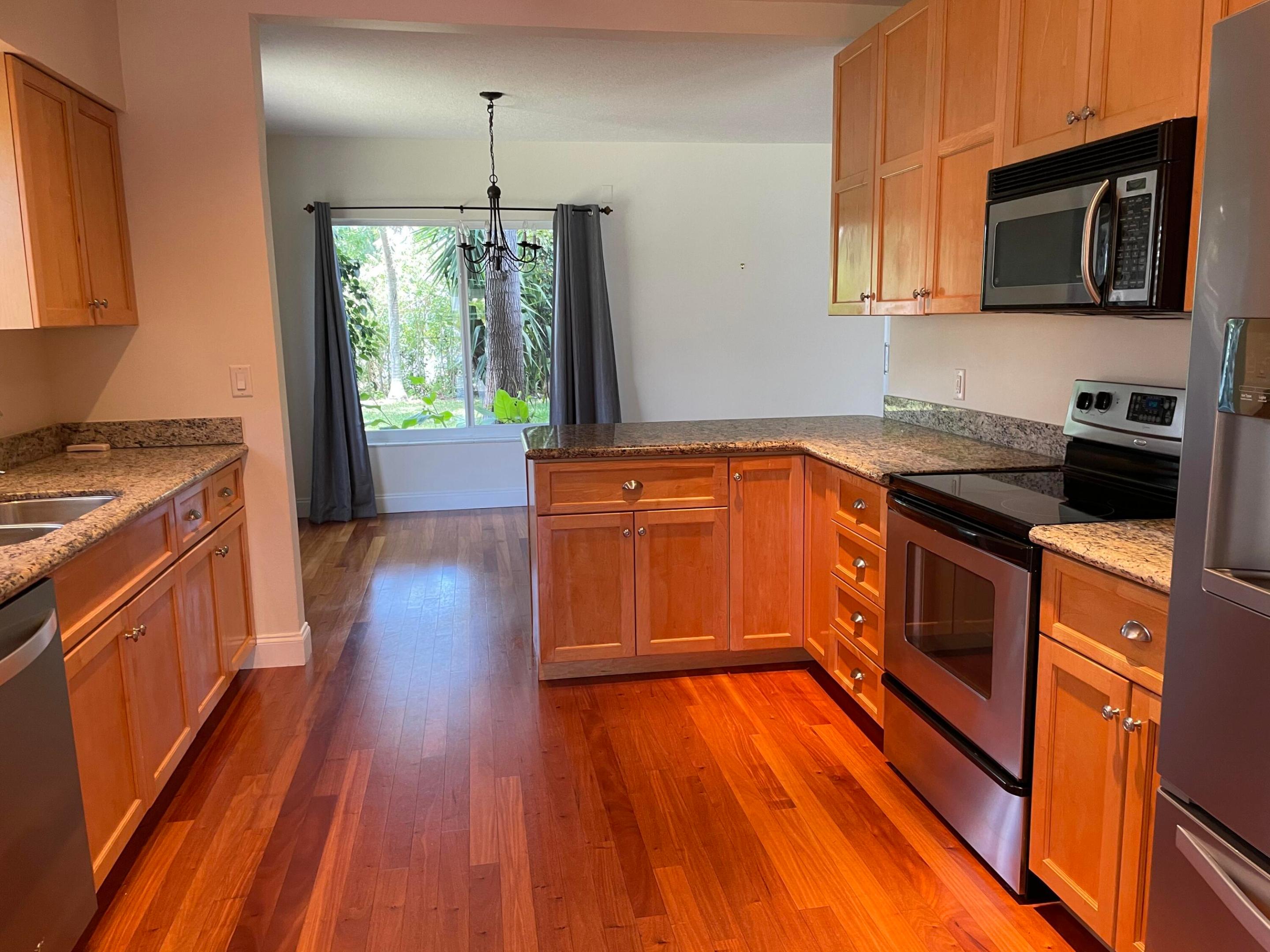 465 NE 34th Street