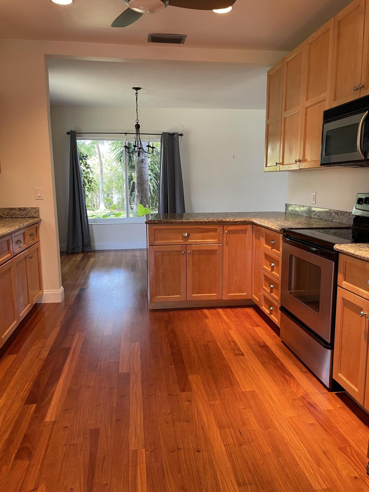 465 NE 34th Street