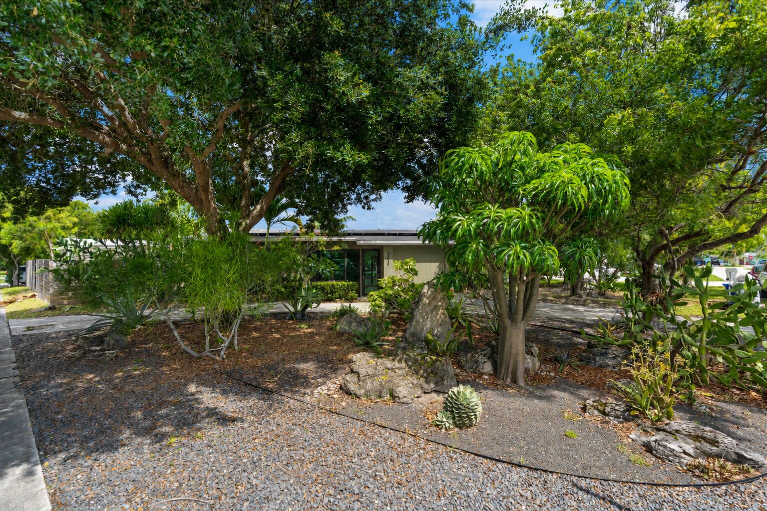 2417 NE 13th Terrace