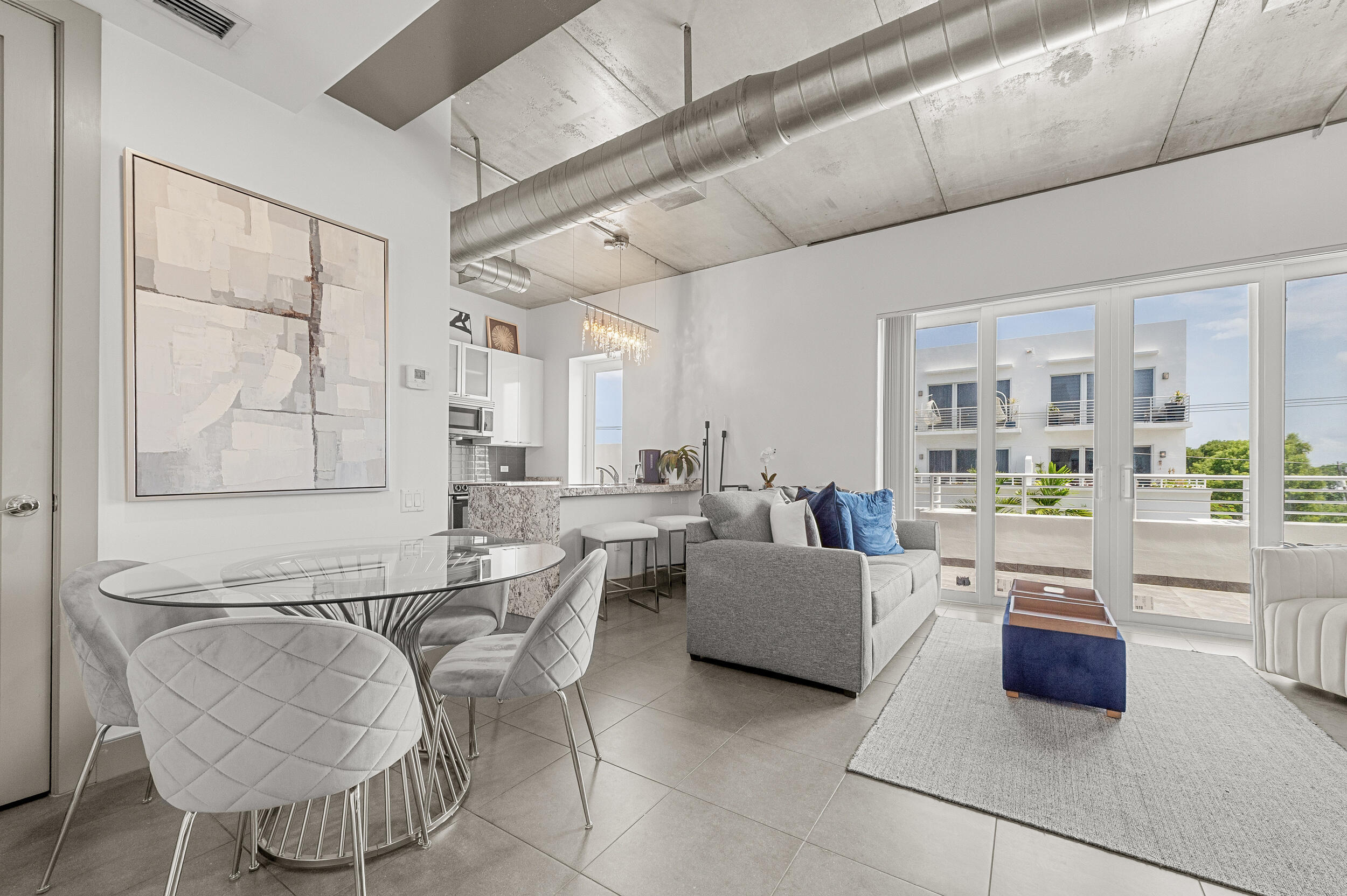 111 SE 2nd Street 302