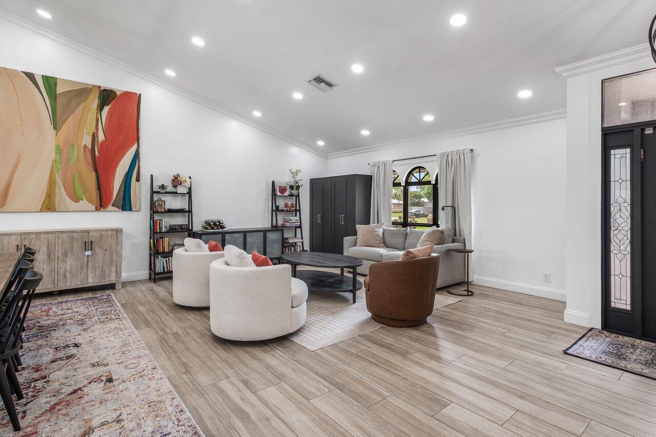 990 NW 8th Street