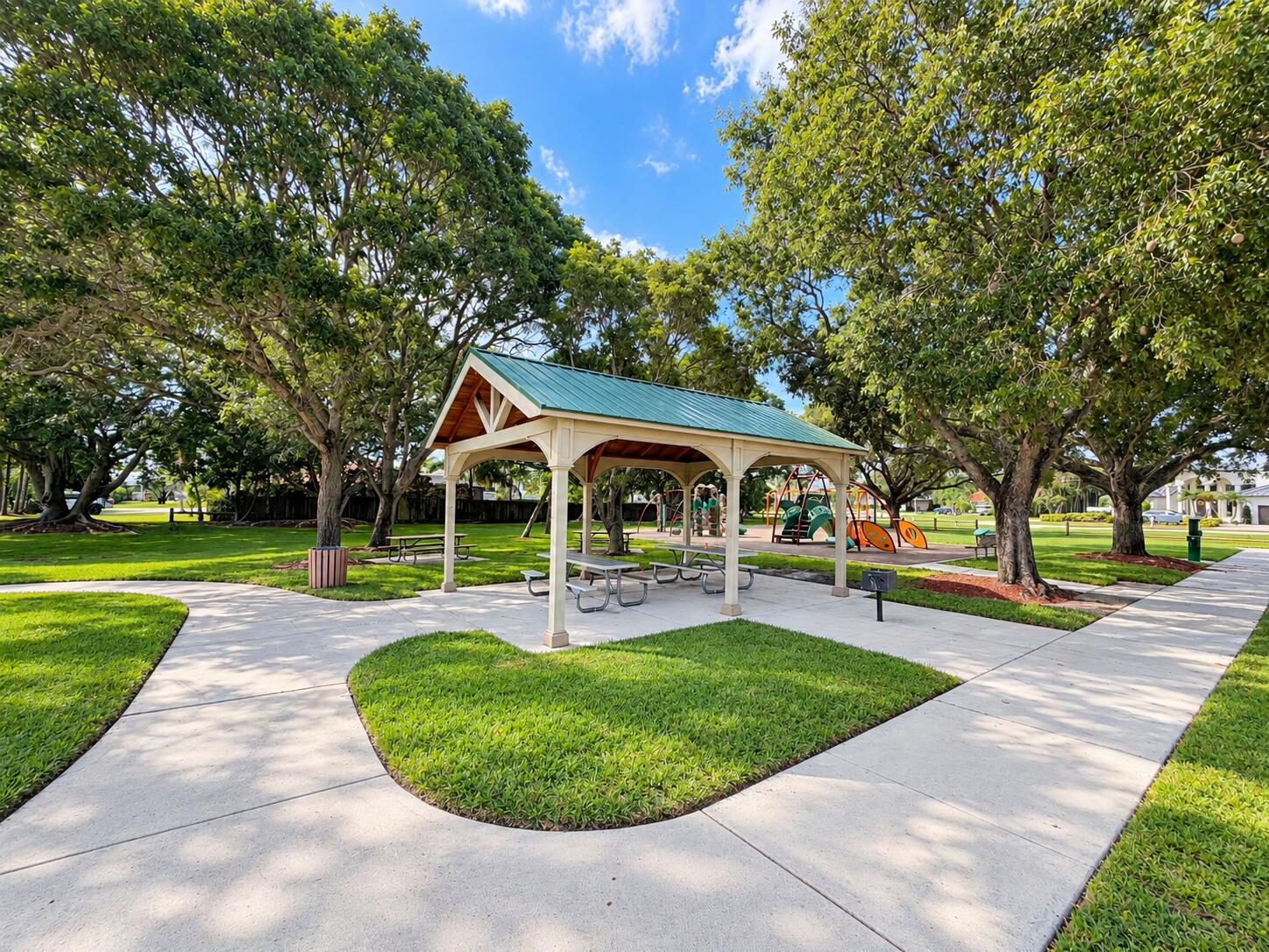 301 SANDALWOOD Lane