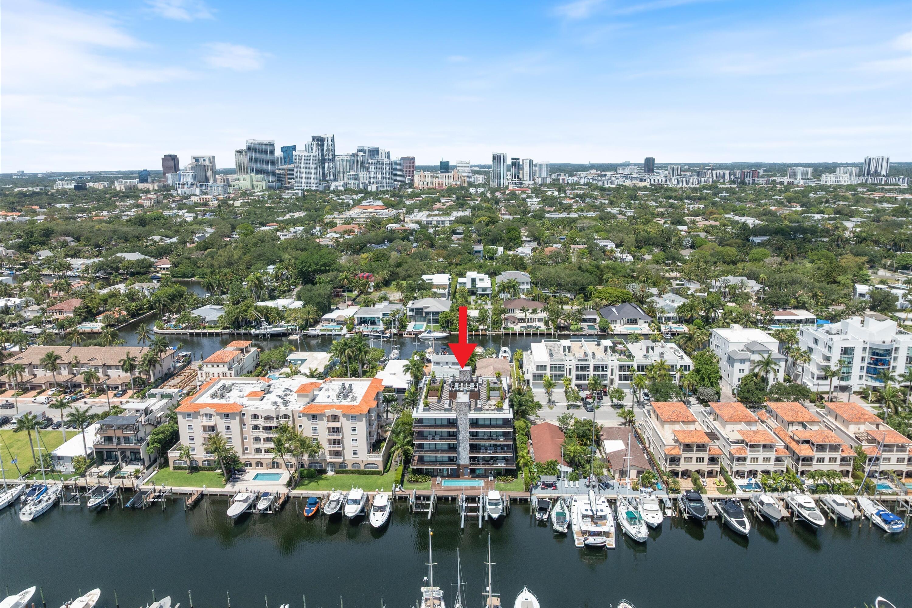 124 HENDRICKS Isle PH401