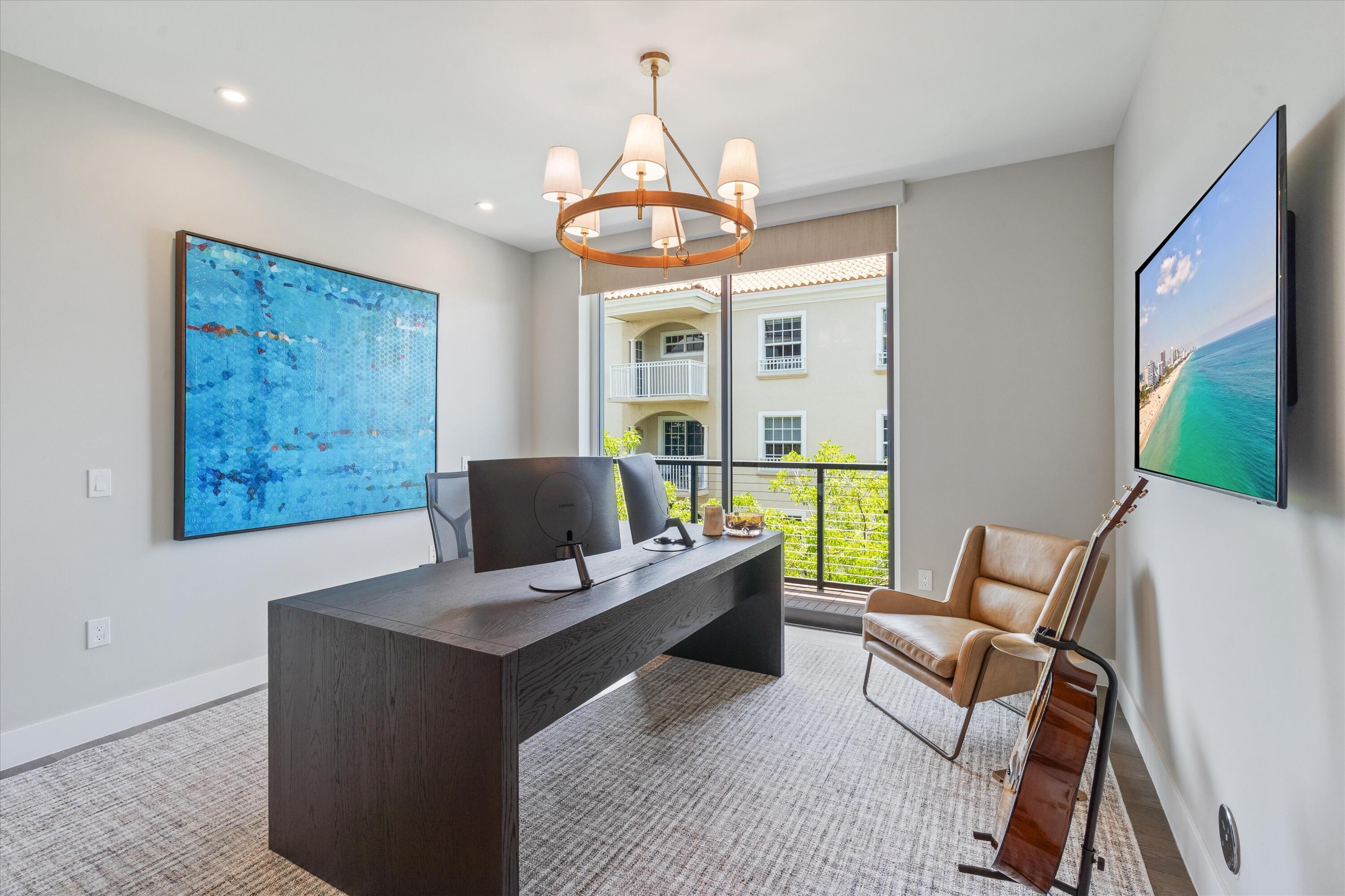 124 HENDRICKS Isle PH401