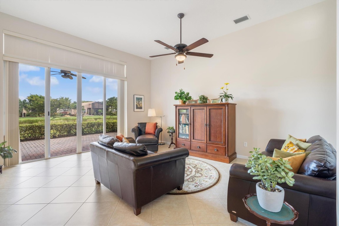 6847 Imperial Beach Cir