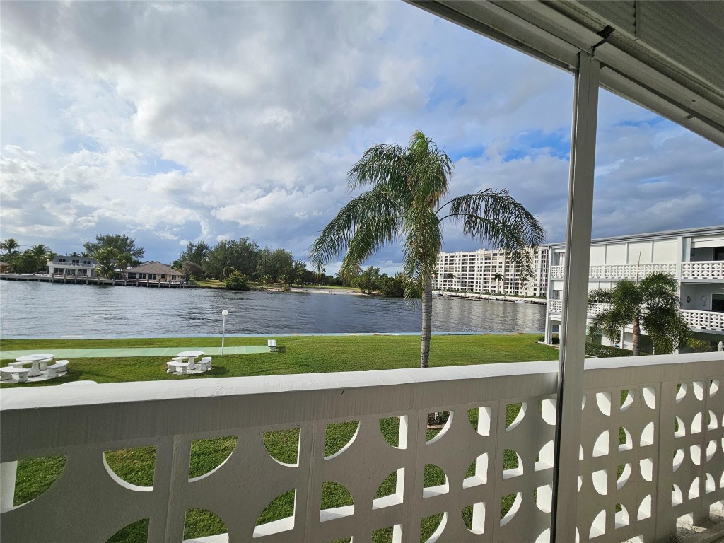 1001 N Riverside Dr 204