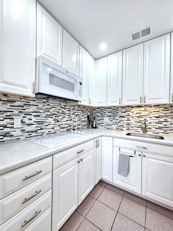 1001 N Riverside Dr 204