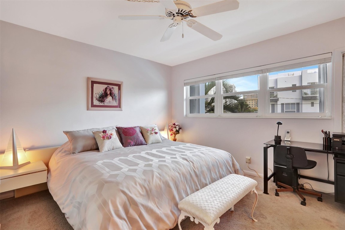 1001 N Riverside Dr 204