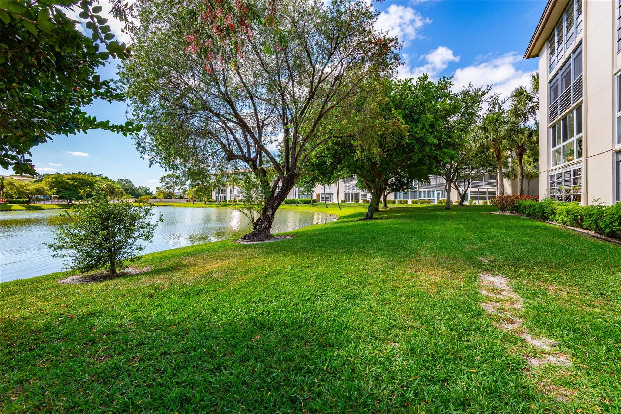 1904 Bermuda Circle E1