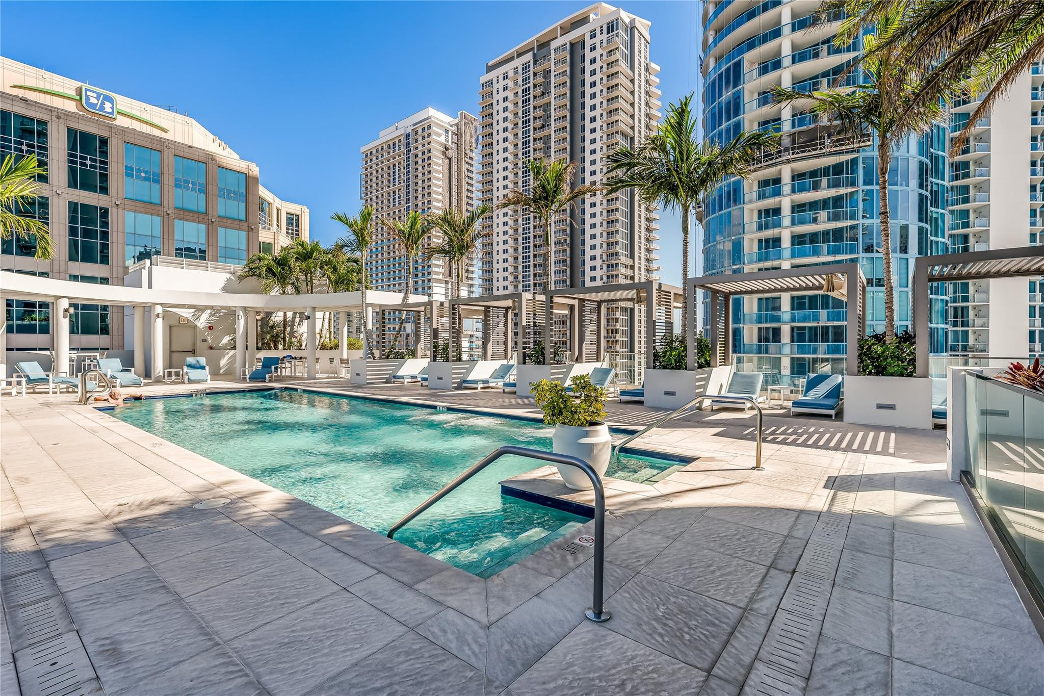 100 E Las Olas Boulevard 2604