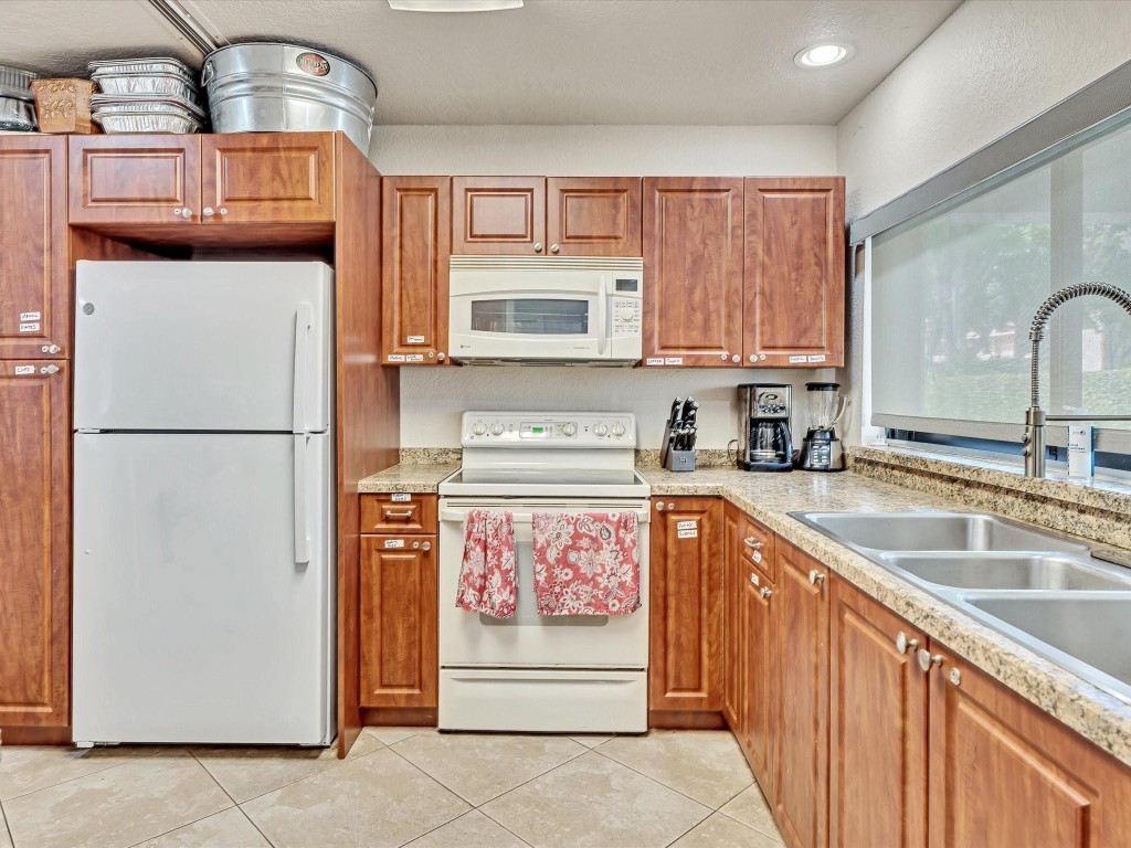 14426 Amberly Ln 108