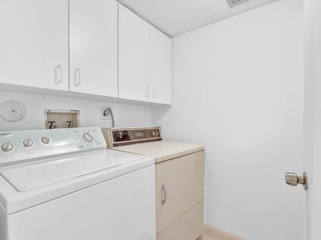 14426 Amberly Ln 108