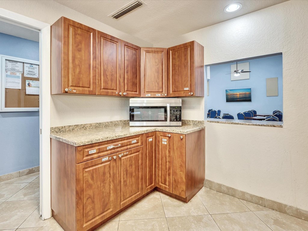 14426 Amberly Ln 108