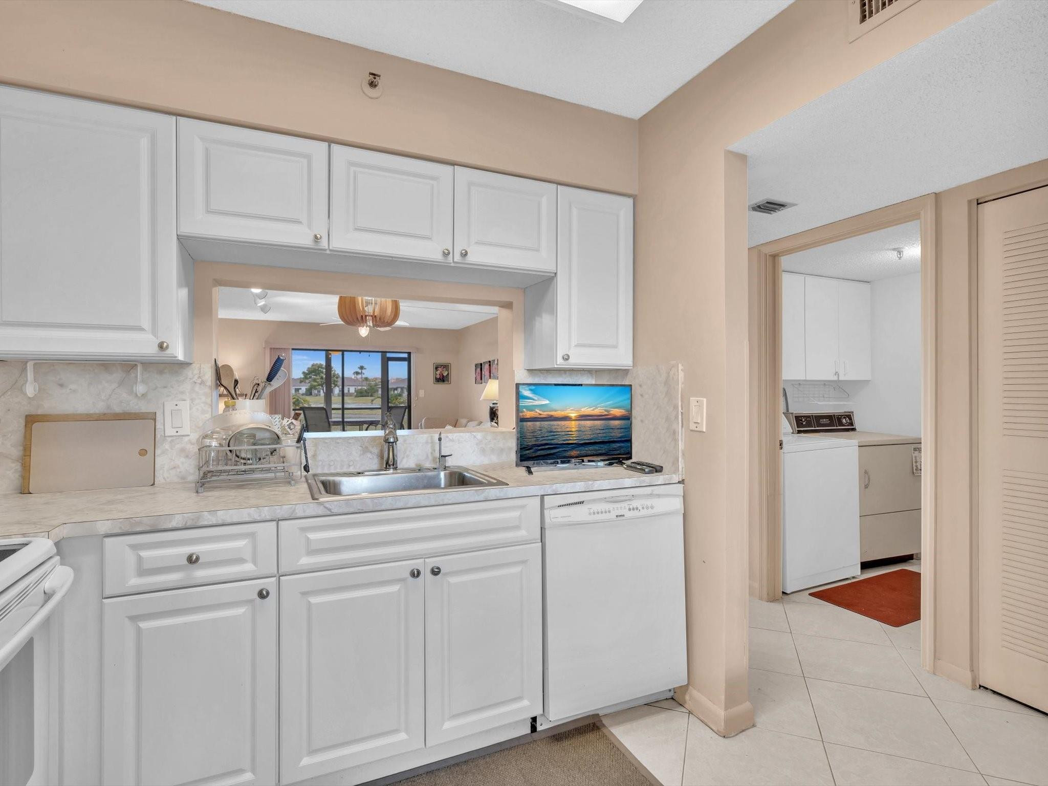 14426 Amberly Ln 108