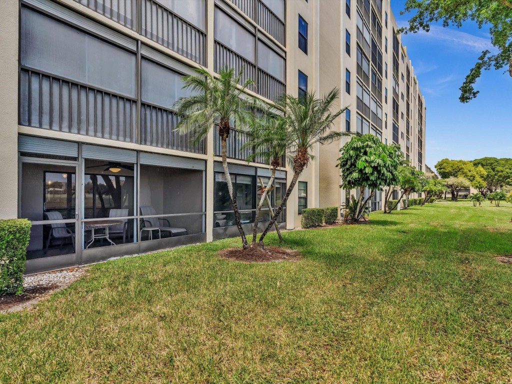 14426 Amberly Ln 108