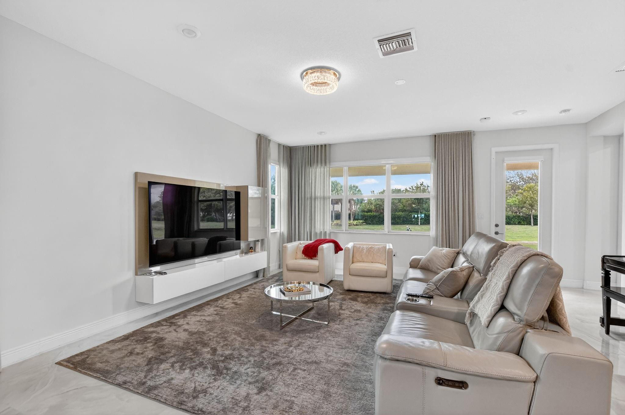 4321 Marina Way