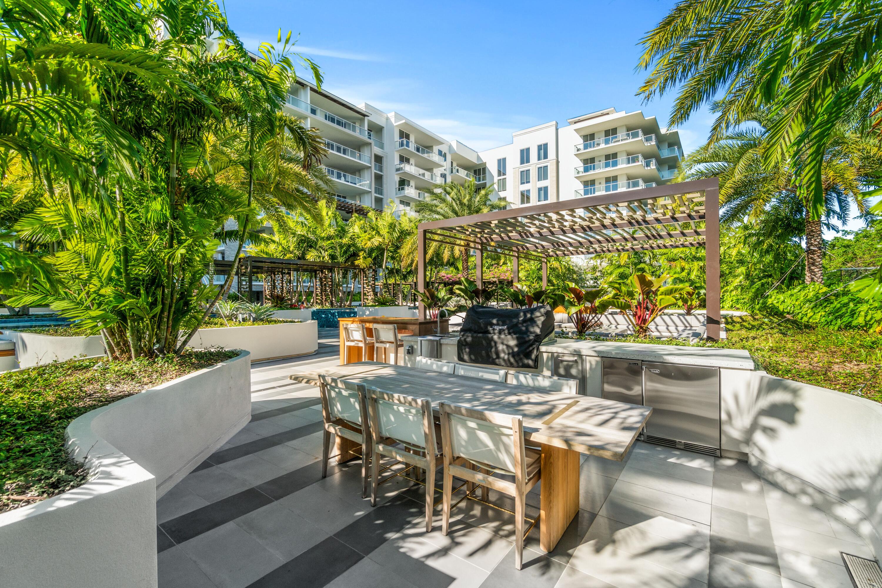 200 SE Mizner Boulevard 611
