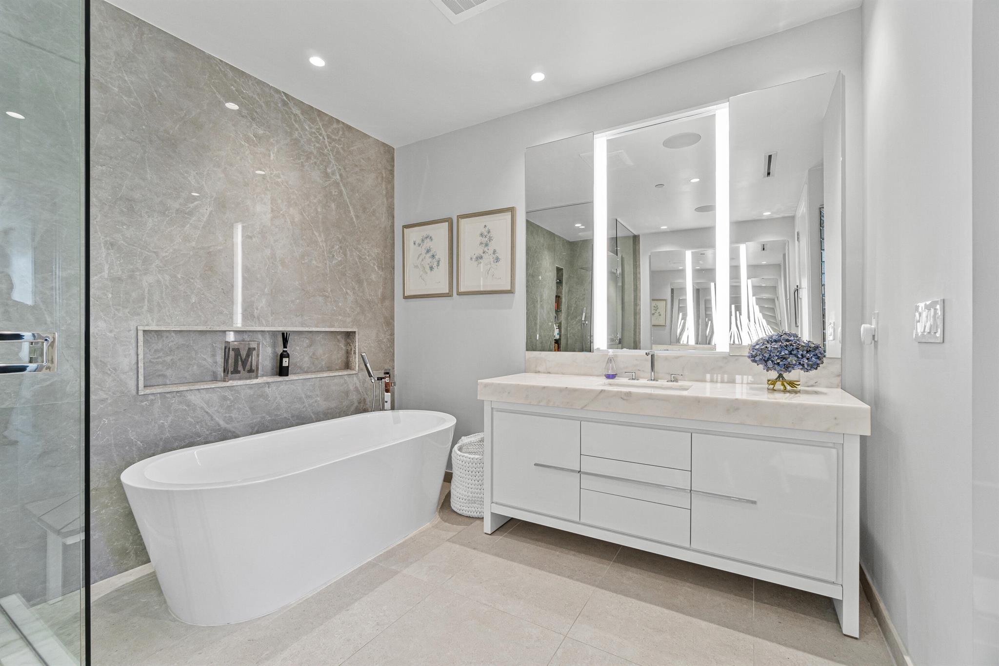 200 SE Mizner Boulevard 611