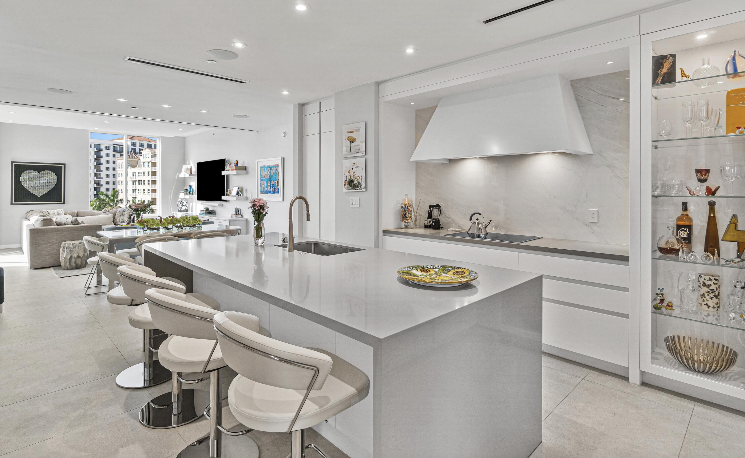 200 SE Mizner Boulevard 611