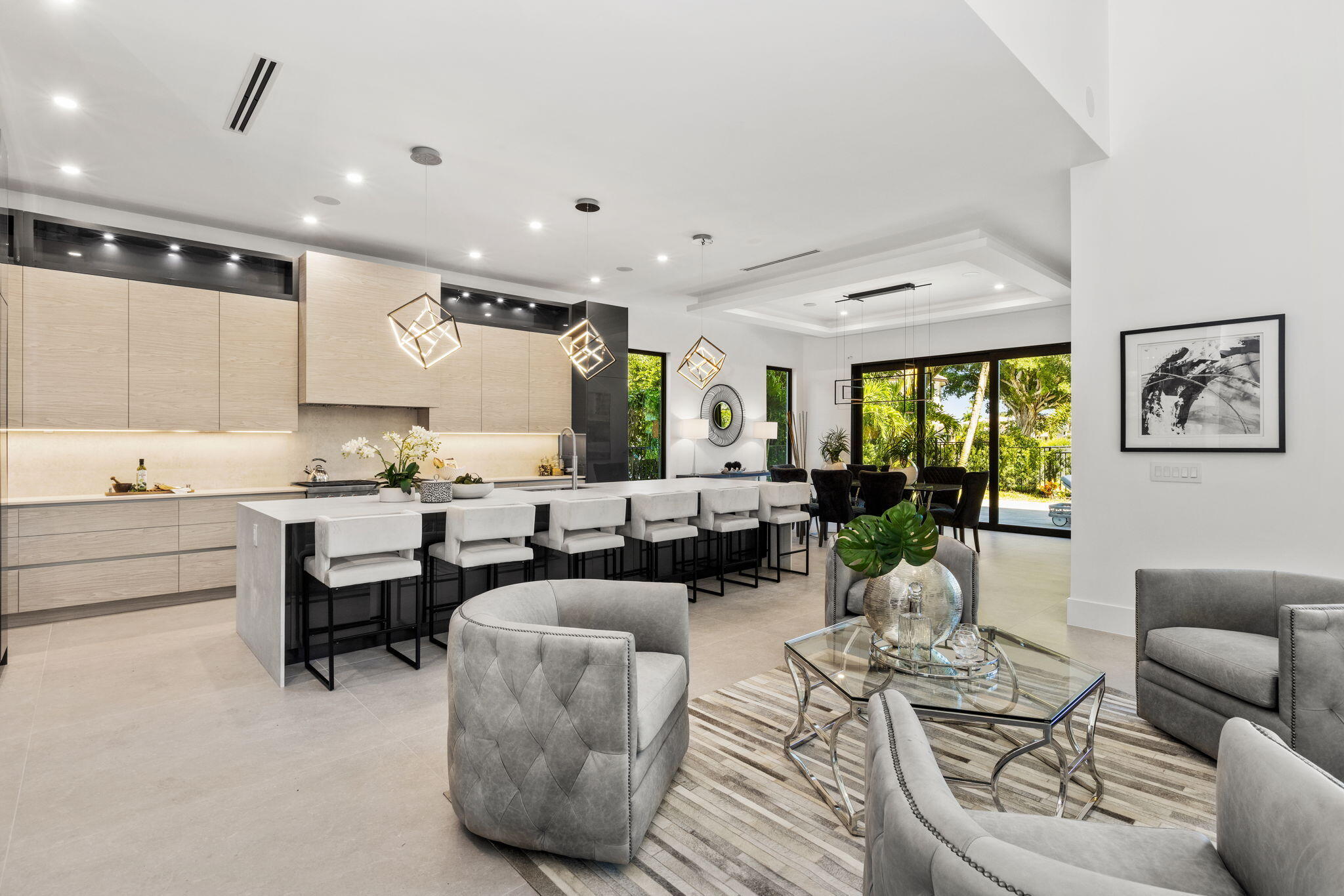 5756 Paddington Way