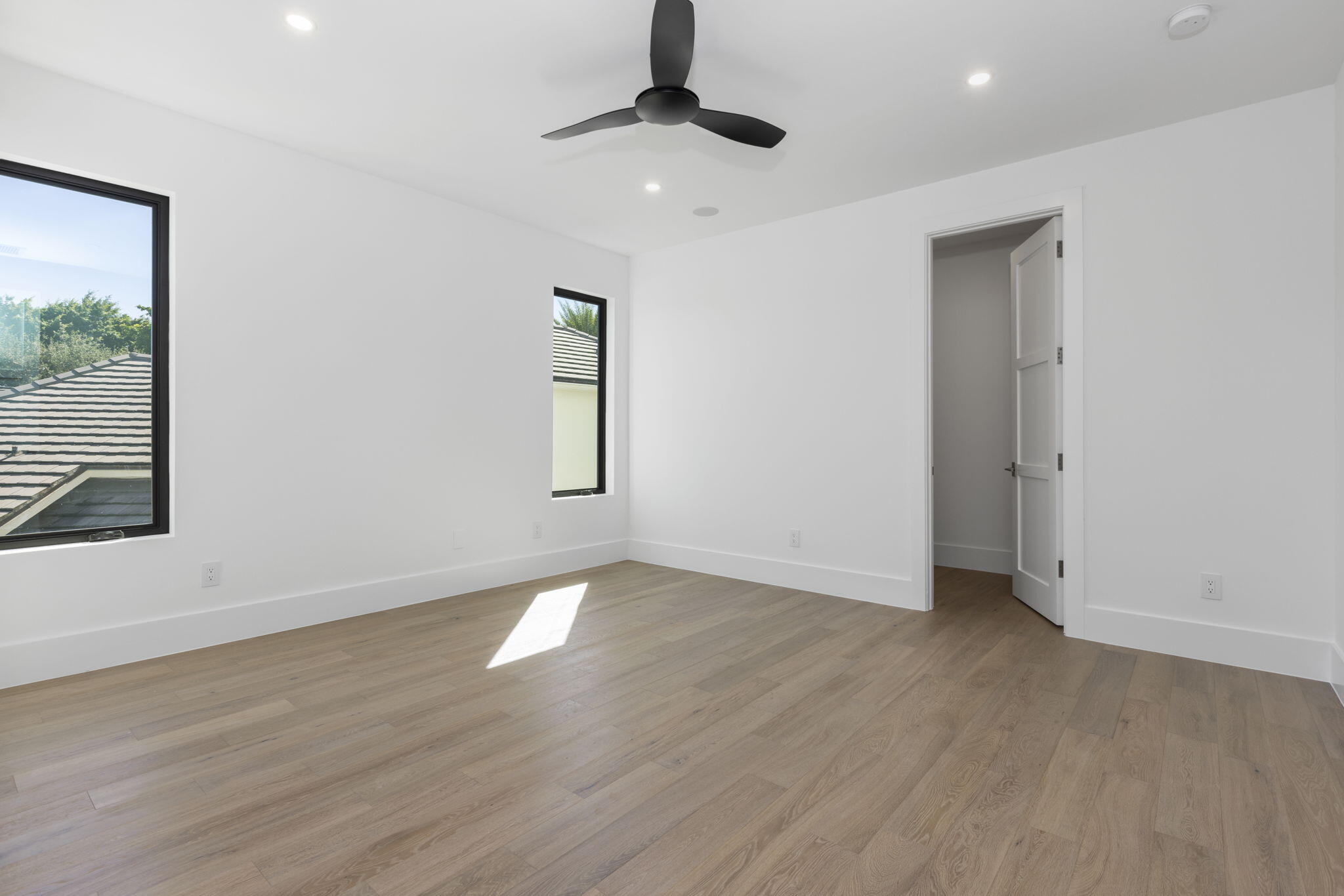 5756 Paddington Way