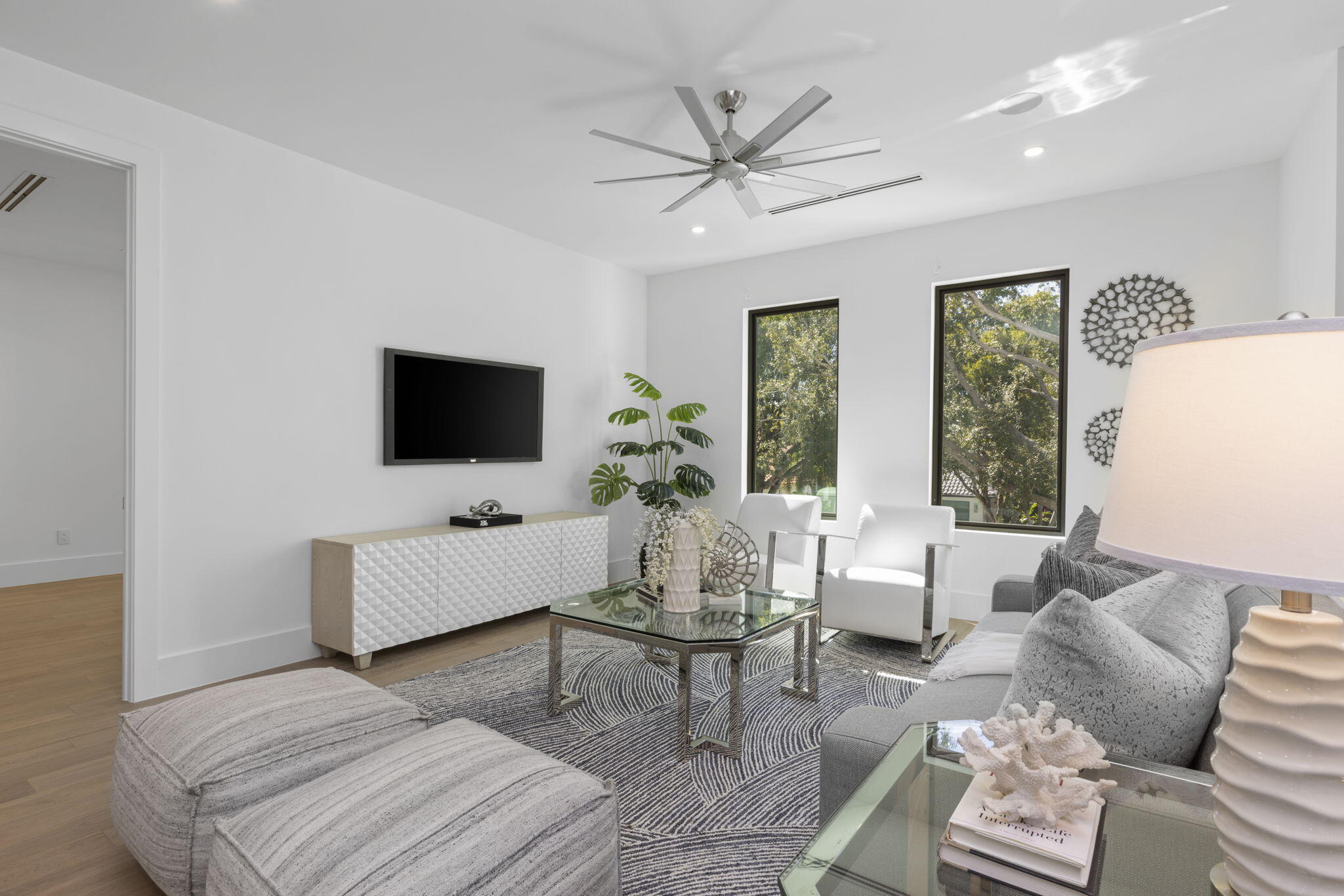 5756 Paddington Way