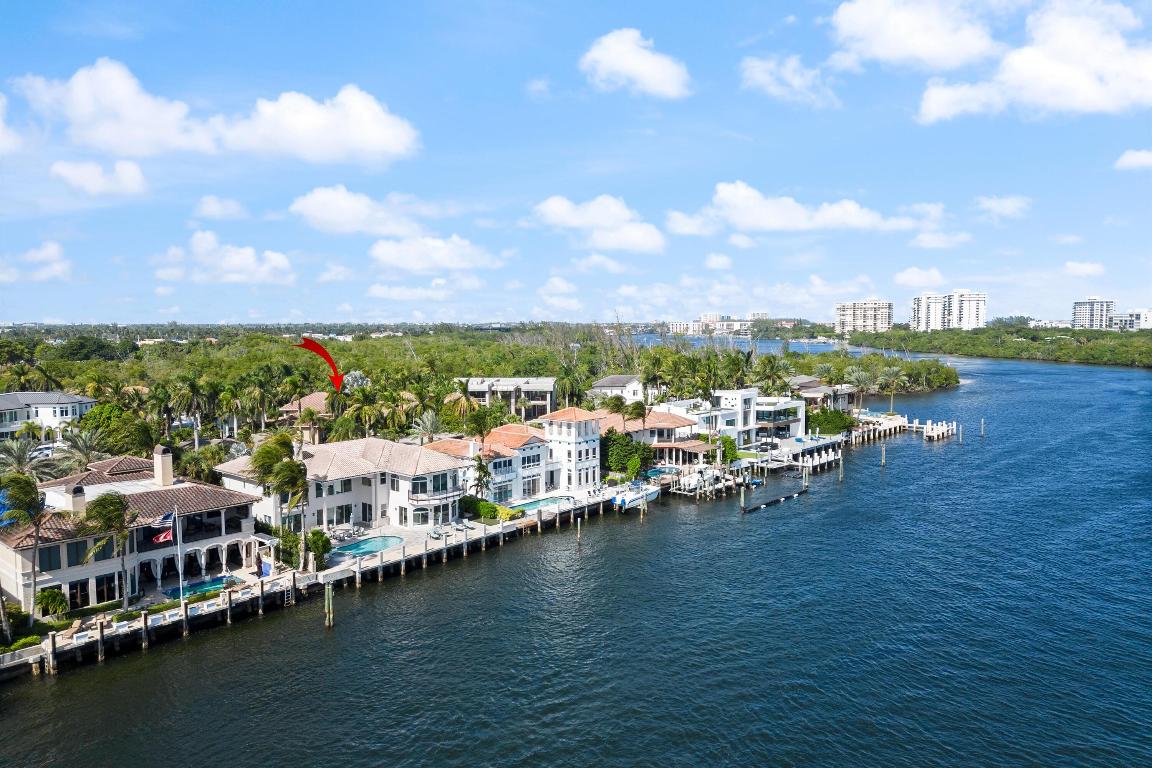 660 Golden Harbour Drive